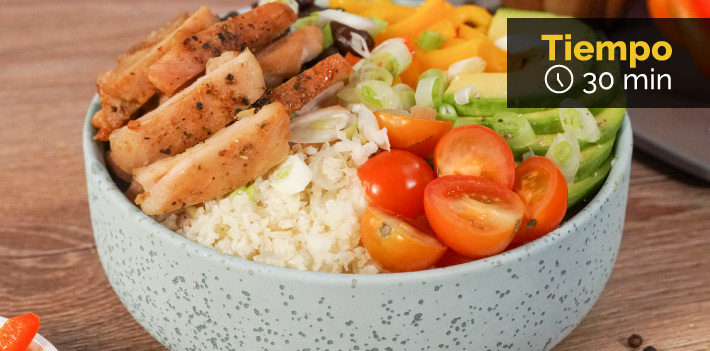 Bowl de coliflor y Pollo Friko